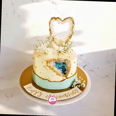 Anniversary & Engagement custom cake by Cakes & Shapes, Dubai — design code CS-0105