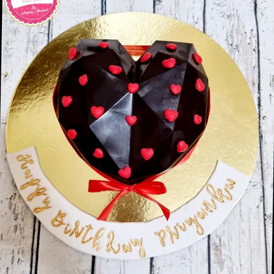 Anniversary & Engagement custom cake by Cakes & Shapes, Dubai — design code CS-0005
