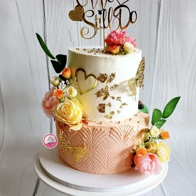 Anniversary & Engagement custom cake by Cakes & Shapes, Dubai — design code CS-0153