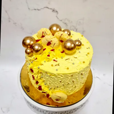 Birthday — Adults custom cake by Cakes & Shapes, Dubai — design code CS-0125