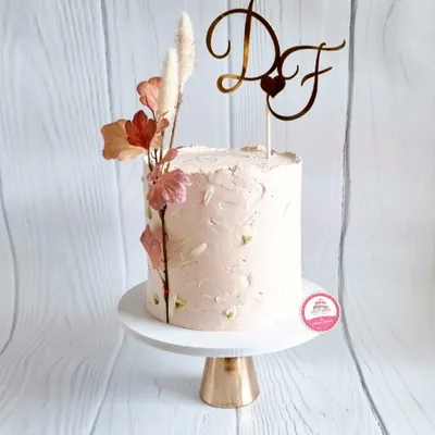 Birthday — Adults custom cake by Cakes & Shapes, Dubai — design code CS-0156