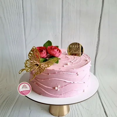 Birthday — Adults custom cake by Cakes & Shapes, Dubai — design code CS-0304