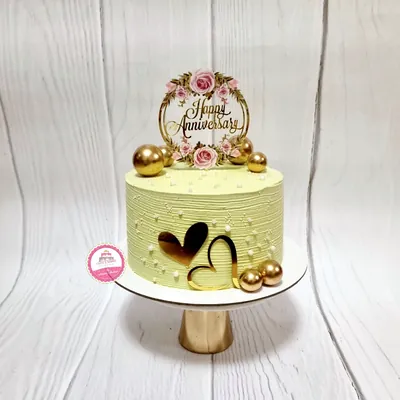 Birthday — Adults custom cake by Cakes & Shapes, Dubai — design code CS-0323