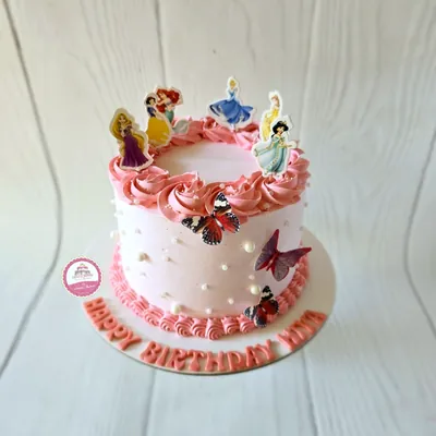 Birthday — Kids custom cake by Cakes & Shapes, Dubai — design code CS-0424