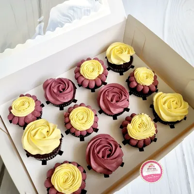 Desserts & Treats custom cake by Cakes & Shapes, Dubai — design code CS-0222