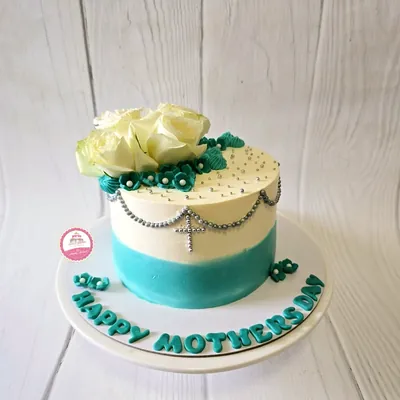 Religious & Festive custom cake by Cakes & Shapes, Dubai — design code CS-0464